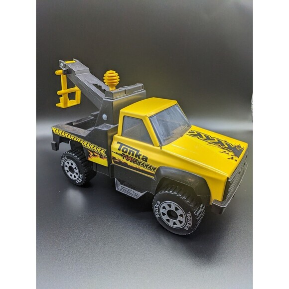 Tonka Steel Classics, Tow Truck - Excellent Condition - Picture 1 of 11